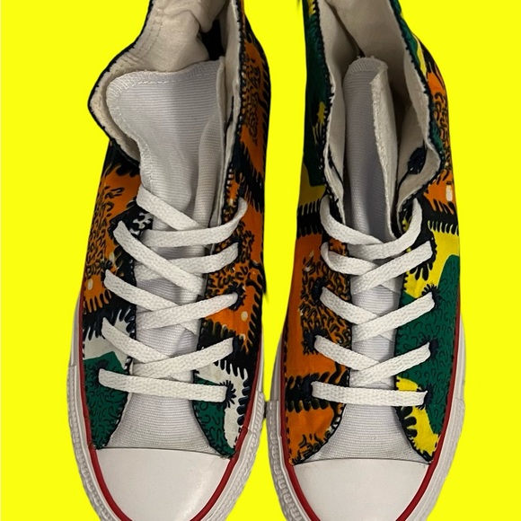 Converse Custom Hi Tops In Colorful African Print - Picture 3 of 12